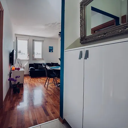- Znjan - Luxury New On The With Selfcheckin Apartment