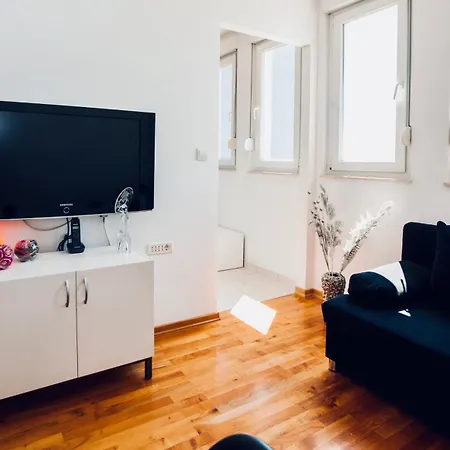 - Znjan - Luxury New On The With Selfcheckin * スプリト